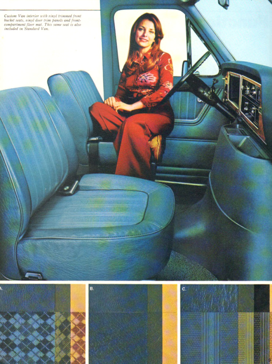 n_1975 Ford Econoline Van-09.jpg